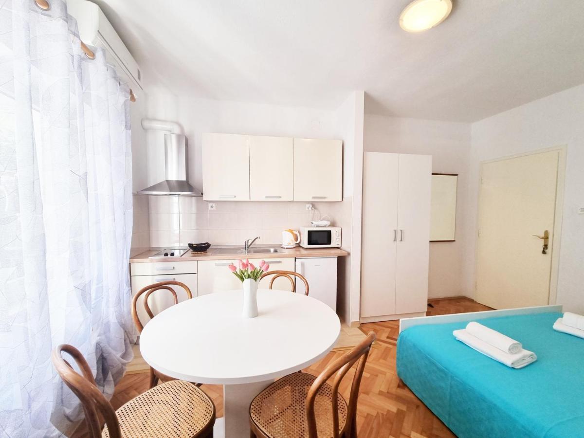 Apartman Bidol Makarska Eksteriør billede