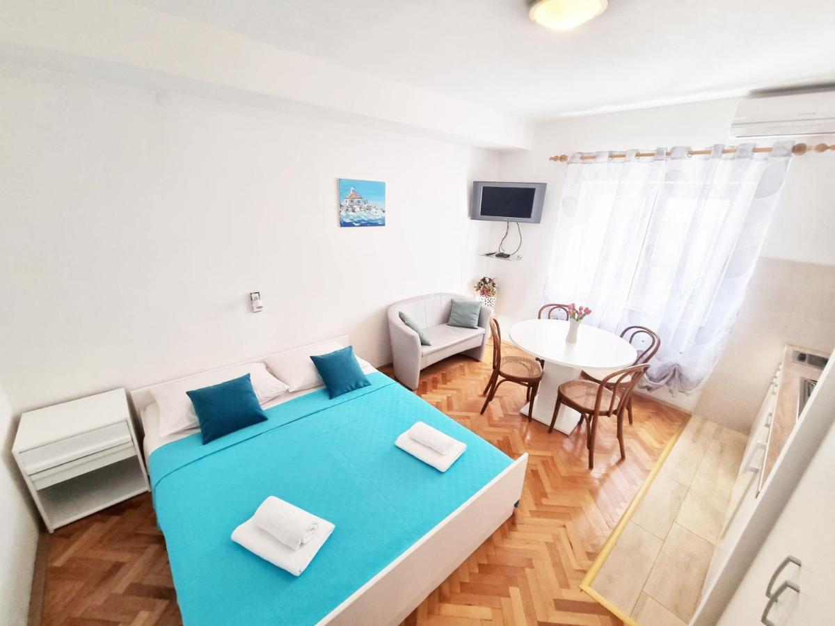 Apartman Bidol Makarska Eksteriør billede