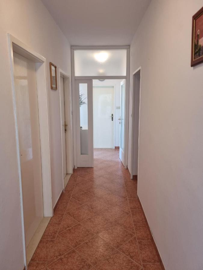 Apartman Bidol Makarska Eksteriør billede