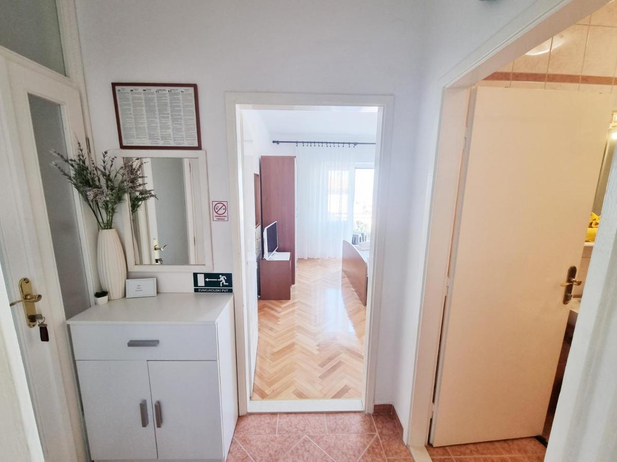 Apartman Bidol Makarska Eksteriør billede