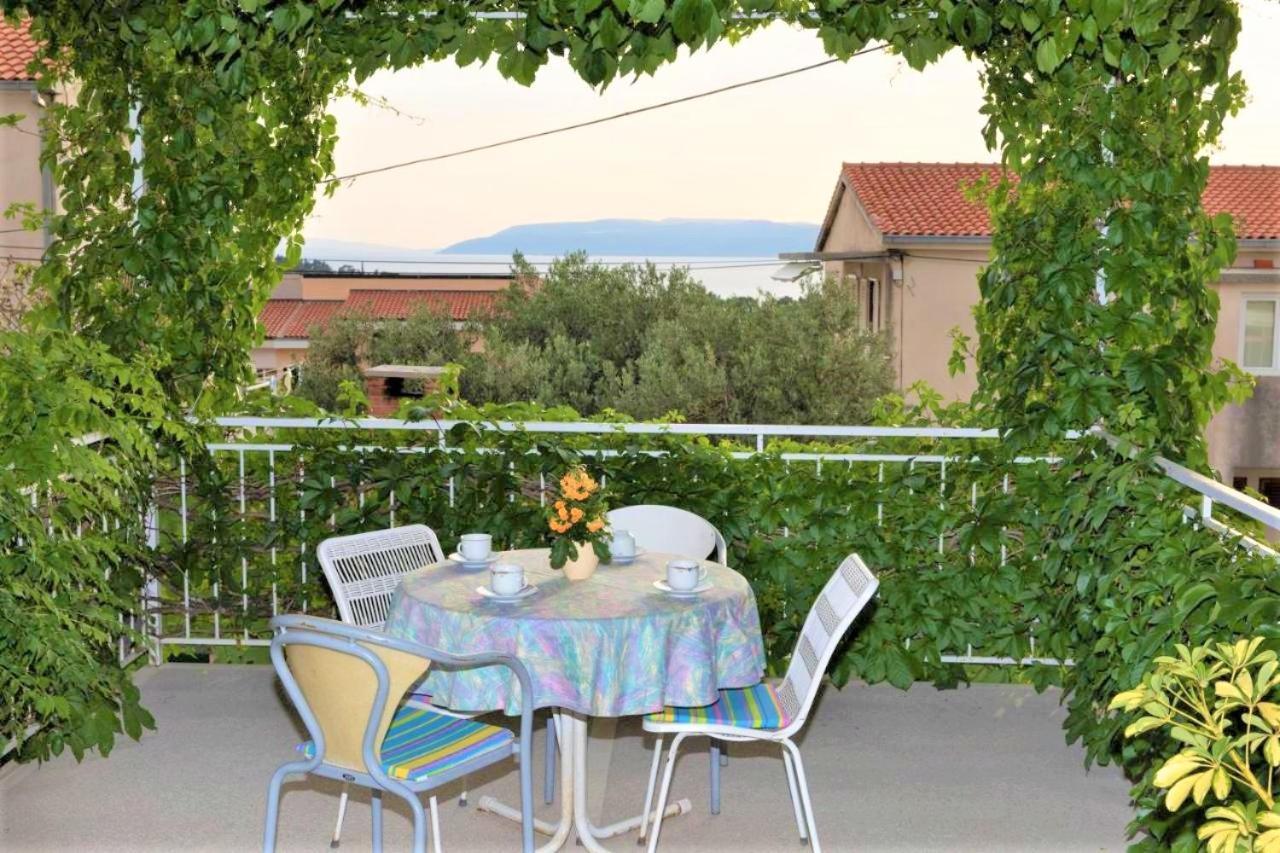 Apartman Bidol Makarska Eksteriør billede