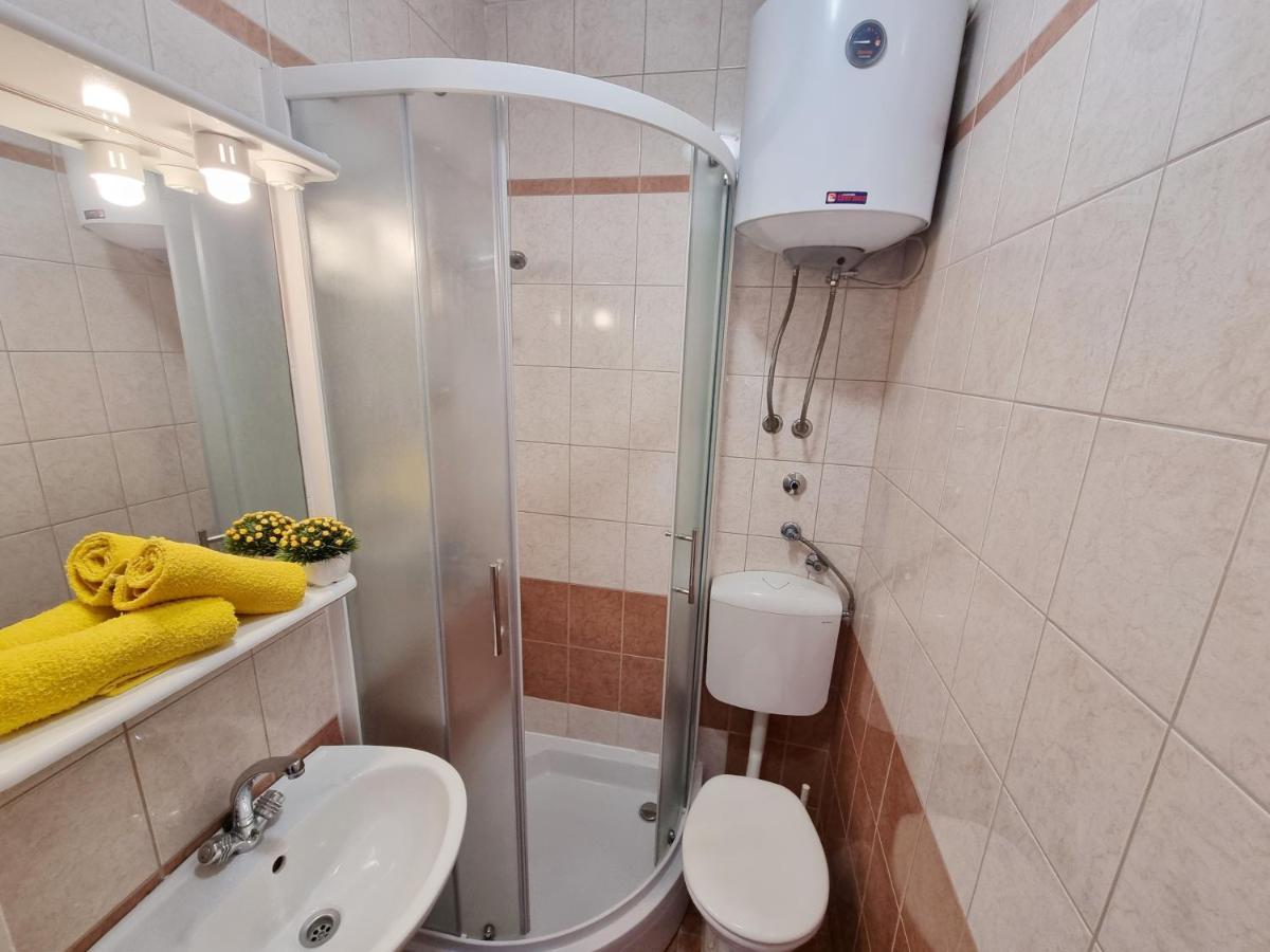 Apartman Bidol Makarska Eksteriør billede