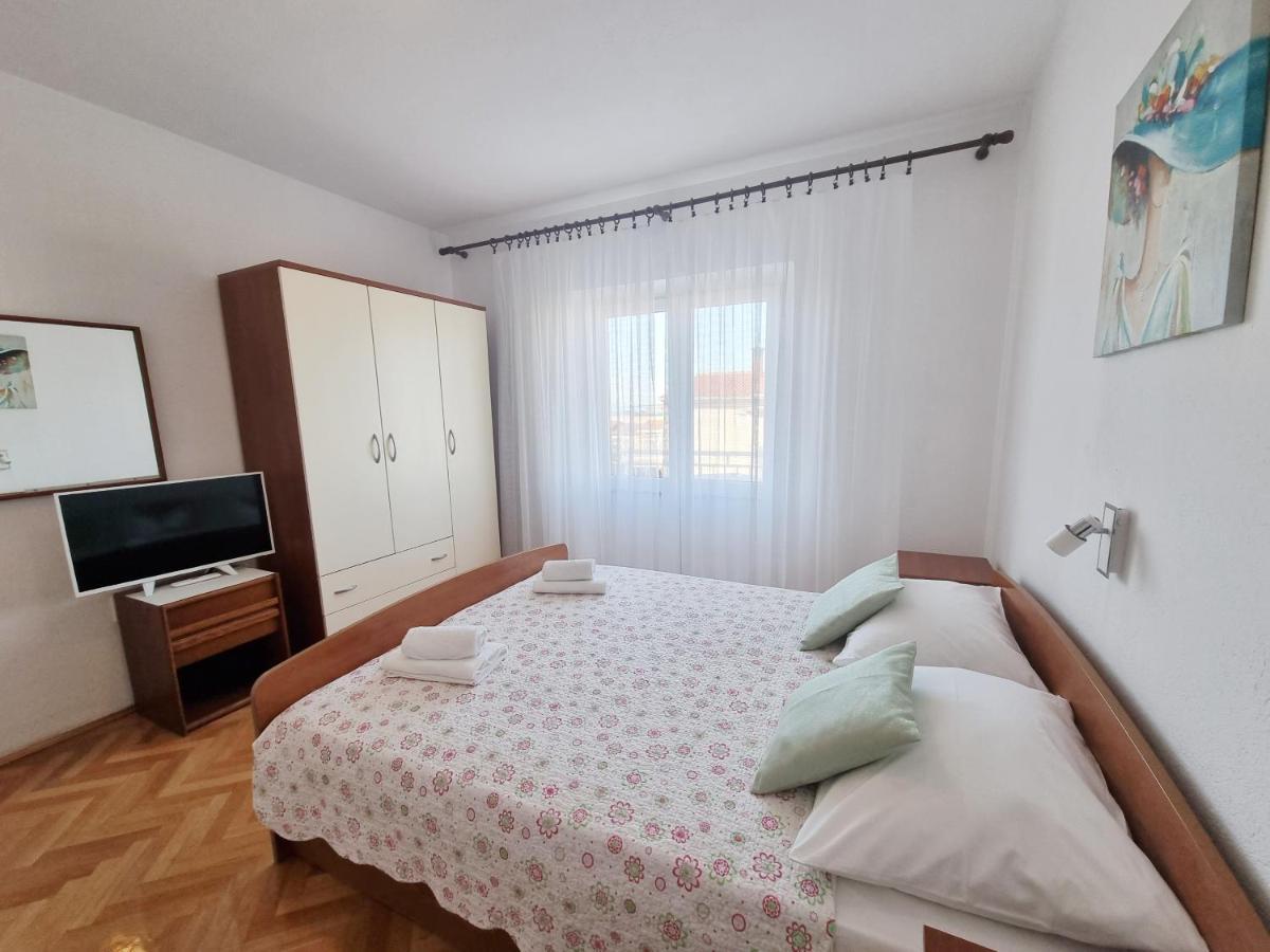Apartman Bidol Makarska Eksteriør billede